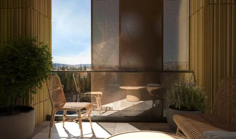 Corona Camera009balcony_2_new